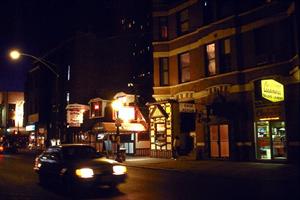 京都にあるオフロードバイク専門店